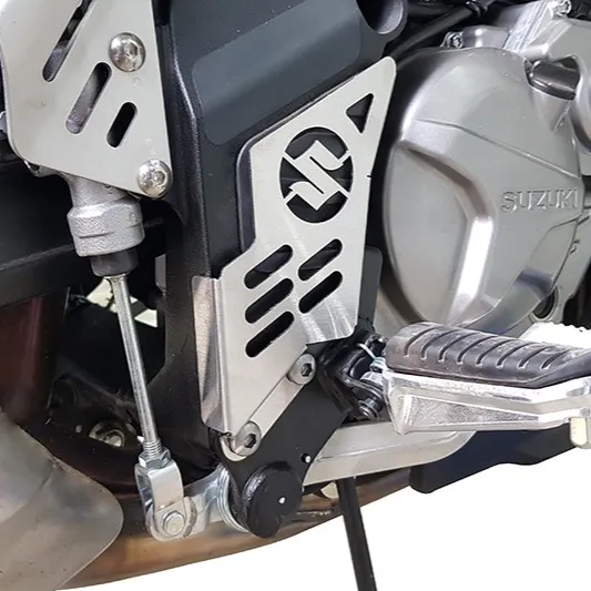 [LYA096901] PROTECTOR CHASIS POSAPIES SUZUKI VSTROM 650 (PAR) (Plateado)