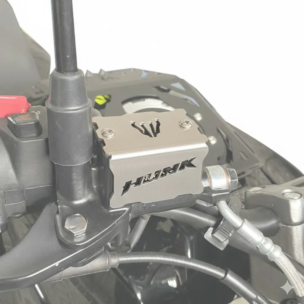 [PEH0427638] PROTECTOR DEPOSITO DELANTERO HERO HUNK 150 XT (Plateado)